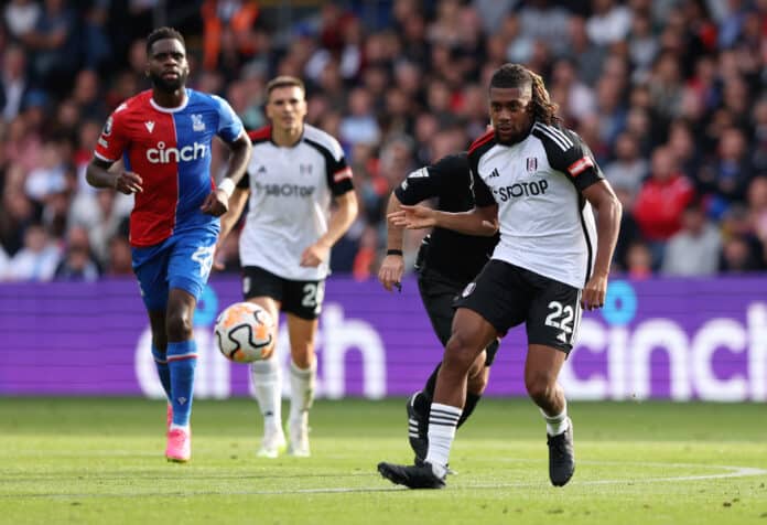 Alex Iwobi in action for Fulham